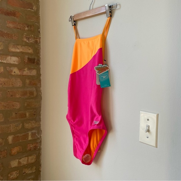 Speedo NWT Womens Swimwear - Pink and Orange size small - Picture 4 of 9